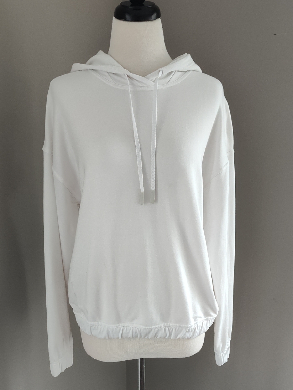 Lululemon Athletica White Lightweight Open Back Hooded Pullover Sweatshirt